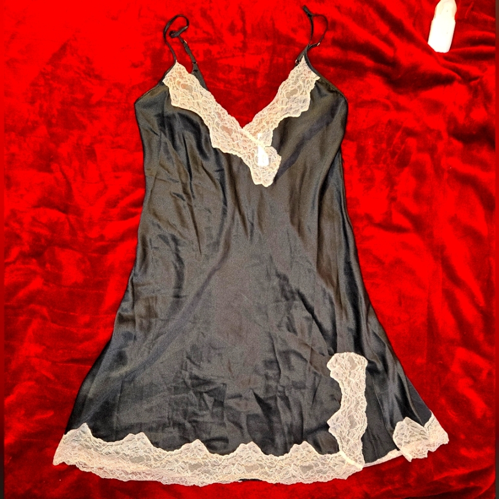 Black And Light Pink Nighty Slip - Size M